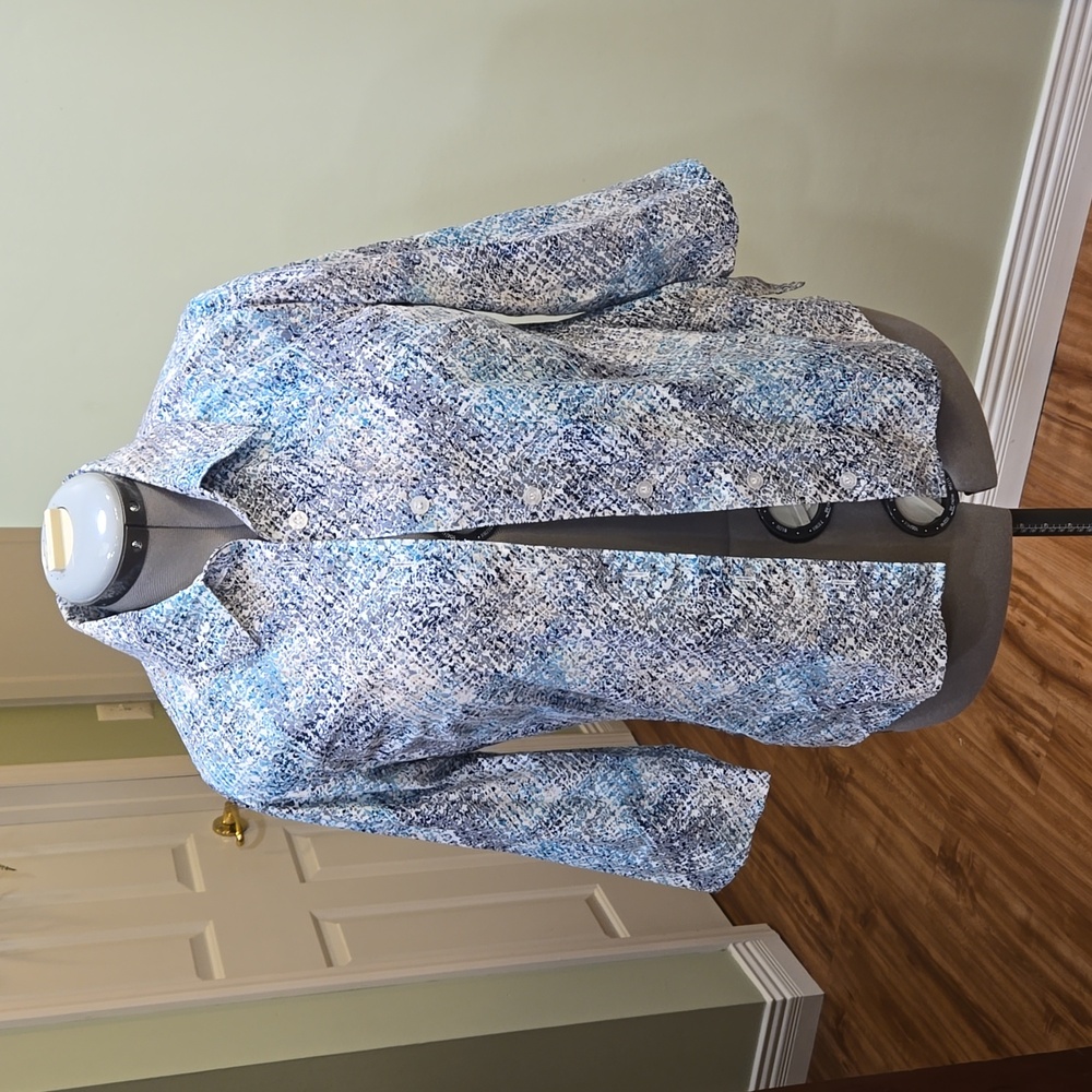 Breckenridge small 3/4 sleeve like new blue, navy, white